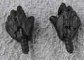 04-male-hands-obsidian.jpg