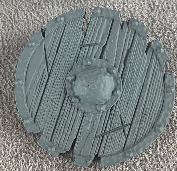 File:33-orc-shield-wolf-grey.jpg