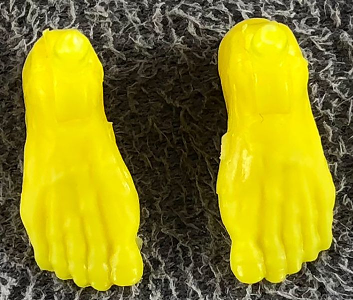 File:16-male-blanks-yellow-bare-feet.jpg